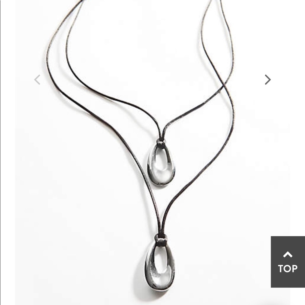 J.jill sculpted metal oval layered necklace